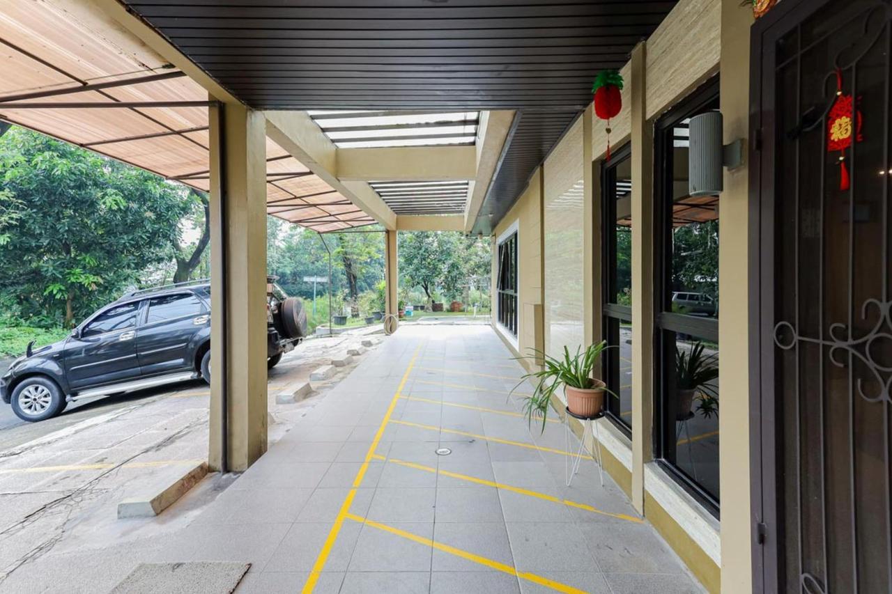 Koolkost Syariah At Taman Simprug Cikarang Hotel Bekasi Exterior photo