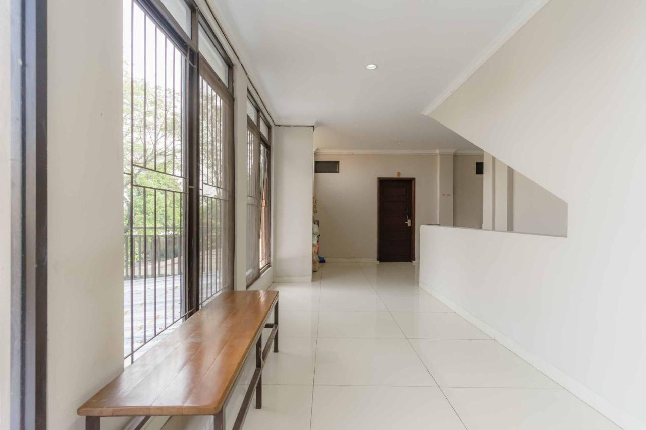 Koolkost Syariah At Taman Simprug Cikarang Hotel Bekasi Exterior photo